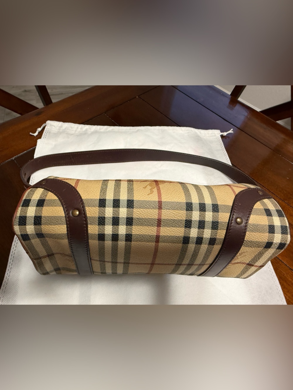 ✨👜SOLD👜🍾✨Auth. Vintage Burberry London Nova Check Barrel Baguette Bag Plaid Tan - Picture 3 of 10